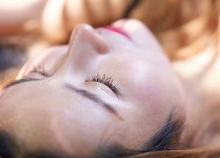 蜜桃社 – Suki和服的奇迹：无圣光也能让她的美图自带光环！