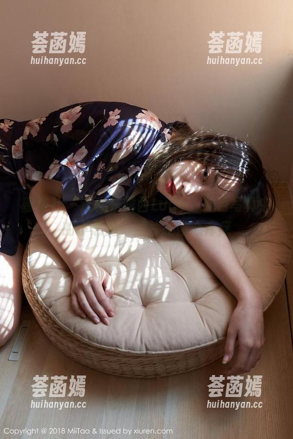 蜜桃社 - 这就是露西Lucy，粉色写真中的小恶魔，照片让你心痒痒