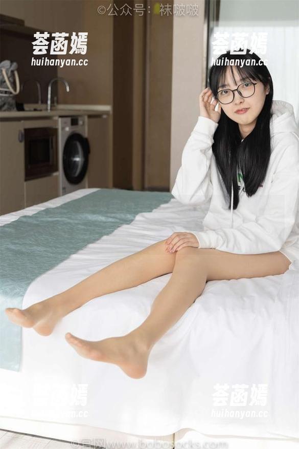 袜啵啵-糯米 袜啵啵 - 糯米黑白美甲裸足最新合集,简直是小心机满满,谁能抗拒?
