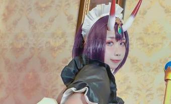 翻转视觉：贞子蜜桃的蜜桃魅力和Nikke胜利女神的交错