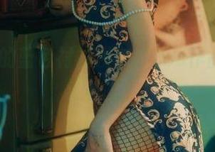 逐月Su的蓝色衬衫发布，cos作品的别样幽默