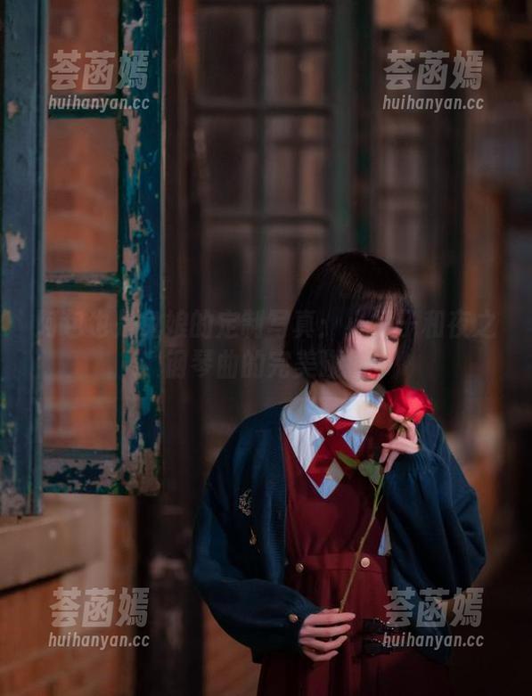 阿包也是兔娘 阿包也是兔娘的定制写真:小裙子和夜之钢琴曲的完美碰撞