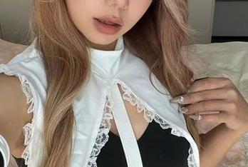 微密圈 – 又来一波黑饱宝睡衣更新：图片中的她，是不是让你想多想？